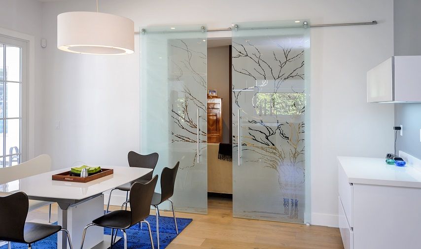 Виды межкомнатных дверей по устройству и материалу